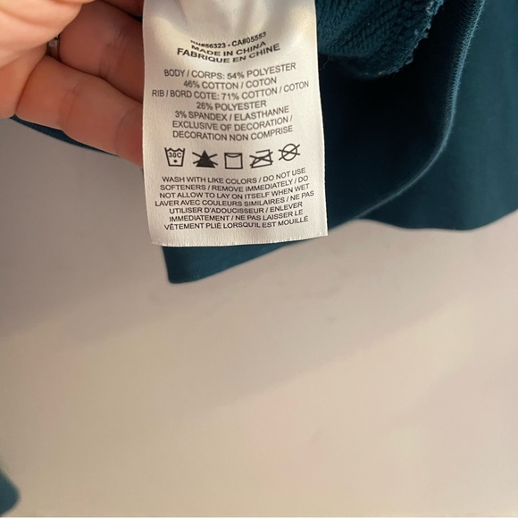 Nike Women's Dri-FIT FLocked Cropped Sweatshirt Size M - Picture 5 of 5